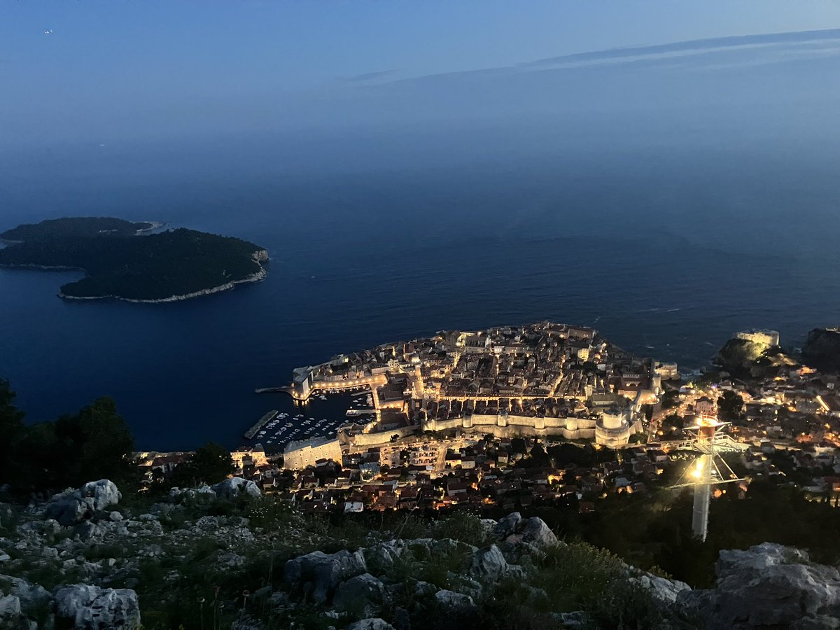 Ron_ejuleff's tweet photo. Wow, Wasnβt wrong! Amazing sunset up the top of #MountSrd #CableCar #Dubrovnik #Croatia ππππ· https://t.co/J0iuekipm4