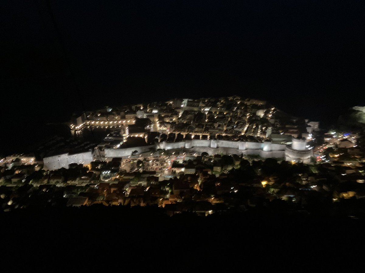 Ron_ejuleff's tweet photo. Wow, Wasnβt wrong! Amazing sunset up the top of #MountSrd #CableCar #Dubrovnik #Croatia ππππ· https://t.co/J0iuekipm4