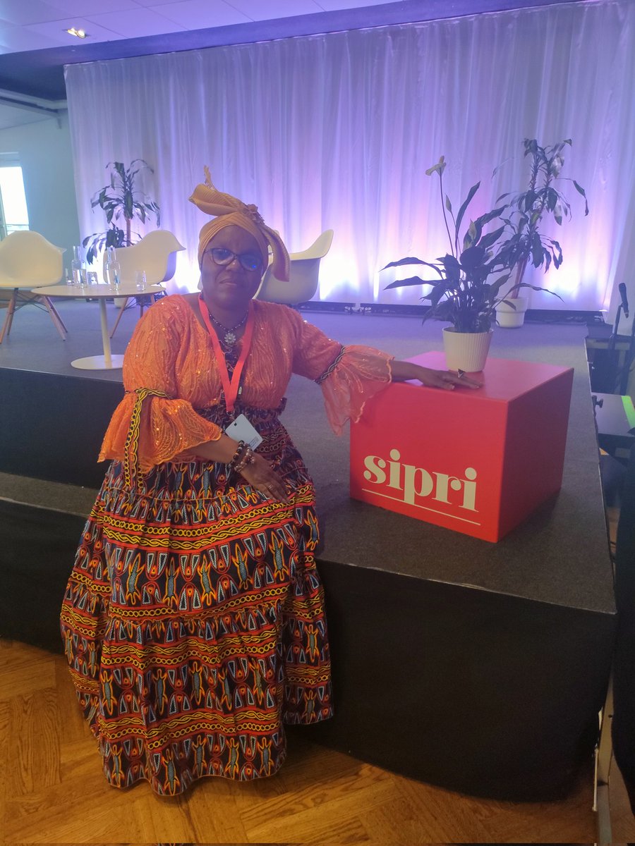 Honoured to be panelist 2day to  @SIPRIorg forum session w/
@BerghofFnd ,@peacemakersnetw, @tastakelorg  to discuss the critical role & experiences of women faith-based mediators in  #peacebuilding & #ConflictResolution
#SthlmForum
@wphfund 
@whatthewomensay 
@WomenMediators