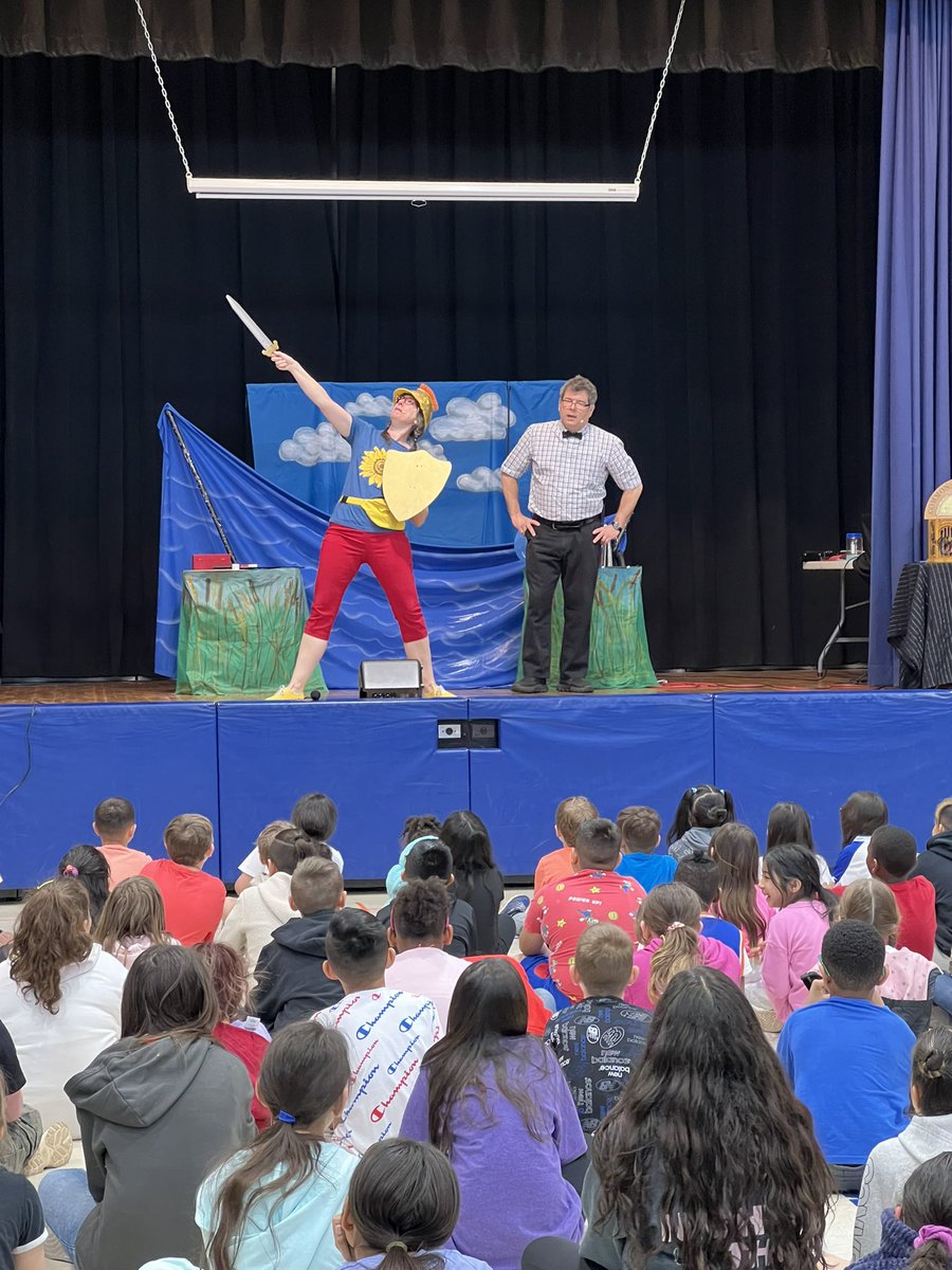 Roosevelt School Manville tweet media