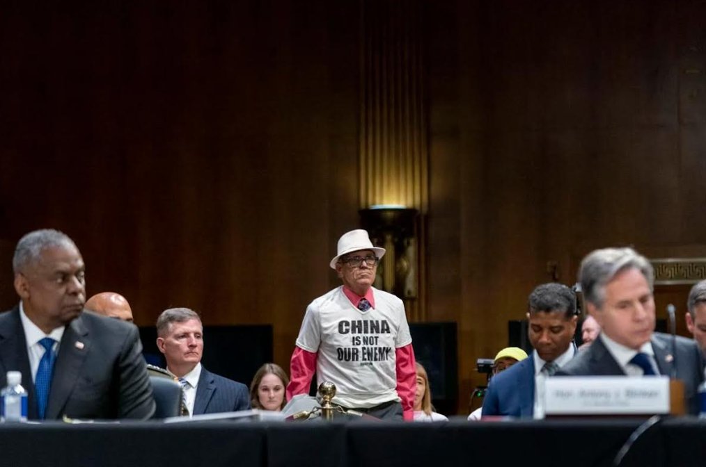 chinanotenemy's tweet photo. ☮️We brought the message of peace to the biggest warmongers in the country yesterday. CODEPINK activists told @SecBlinken and @SecDef Lloyd Austin III #ChinaIsNotOurEnemy , as they testified for the 2024 budget request that serves war-profiteers instead of the people. (1/4) https://t.co/rohmEni8uZ