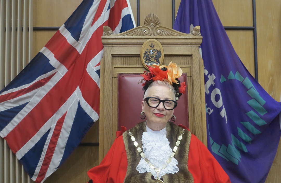 We're pleased to announce that Cllr Gill Manly has been elected as the new <a href="/MayorOfMerton/">Mayor of Merton</a>. She will dedicate her time as Mayor to promoting the arts around the borough.

Deputy Mayor Cllr <a href="/MartinWhelton/">Cllr Martin Whelton</a> will assist Cllr Manly during her role.

Read more: news.merton.gov.uk/2023/05/17/new…