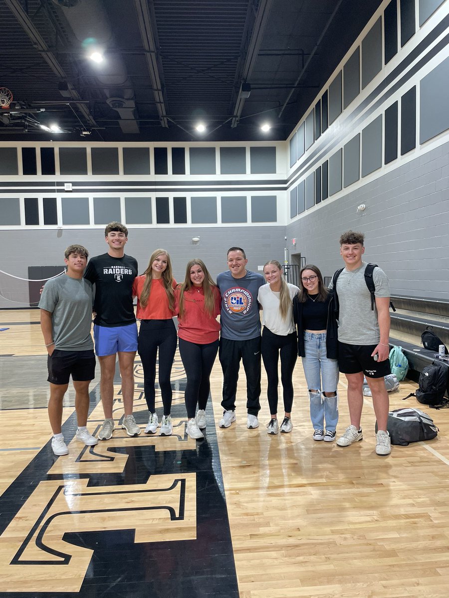 FCARandallHigh's tweet photo. What a great last FCA of the year!! HUGE thank you to Coach Collins for sharing the message today! Make sure you shine your light wherever you are, even when it’s not easy. We love y’all and hope you have a great summer! Seniors, go be great and always know Whose you are!✝️💡 https://t.co/cu0UlRW39I