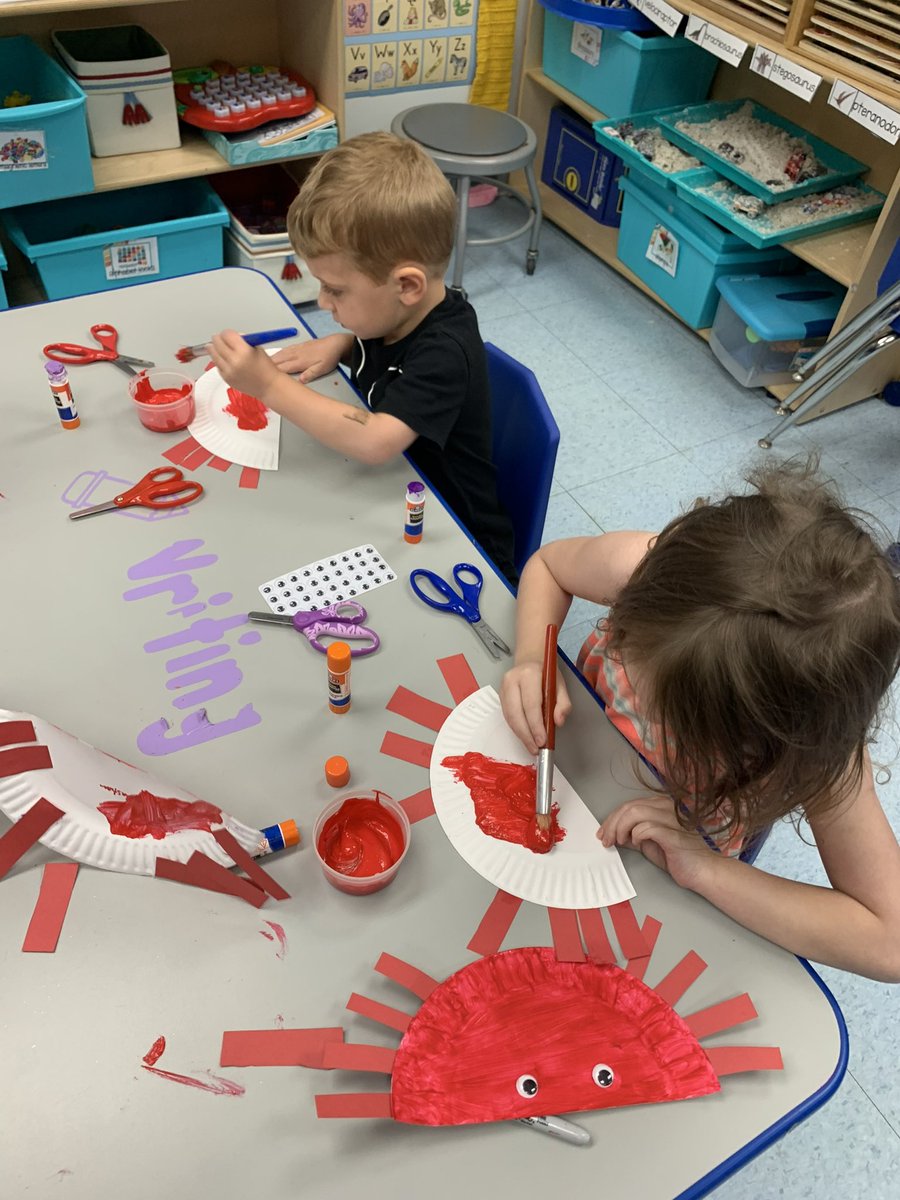 slevin_prek's tweet photo. Making crabs in group OT! #fhleads 🦀 #sandstudy https://t.co/G7PXFbEYMZ