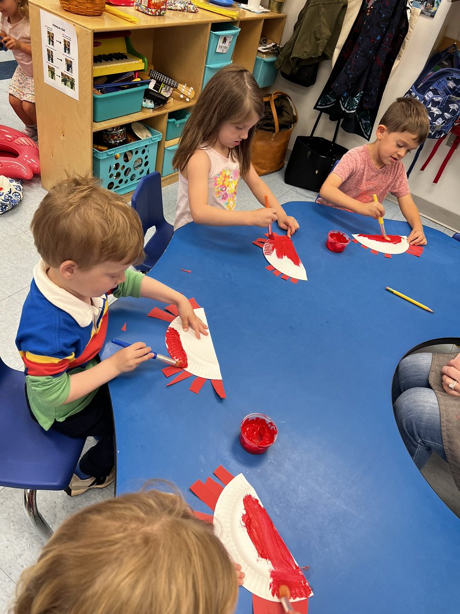 slevin_prek's tweet photo. Making crabs in group OT! #fhleads 🦀 #sandstudy https://t.co/G7PXFbEYMZ