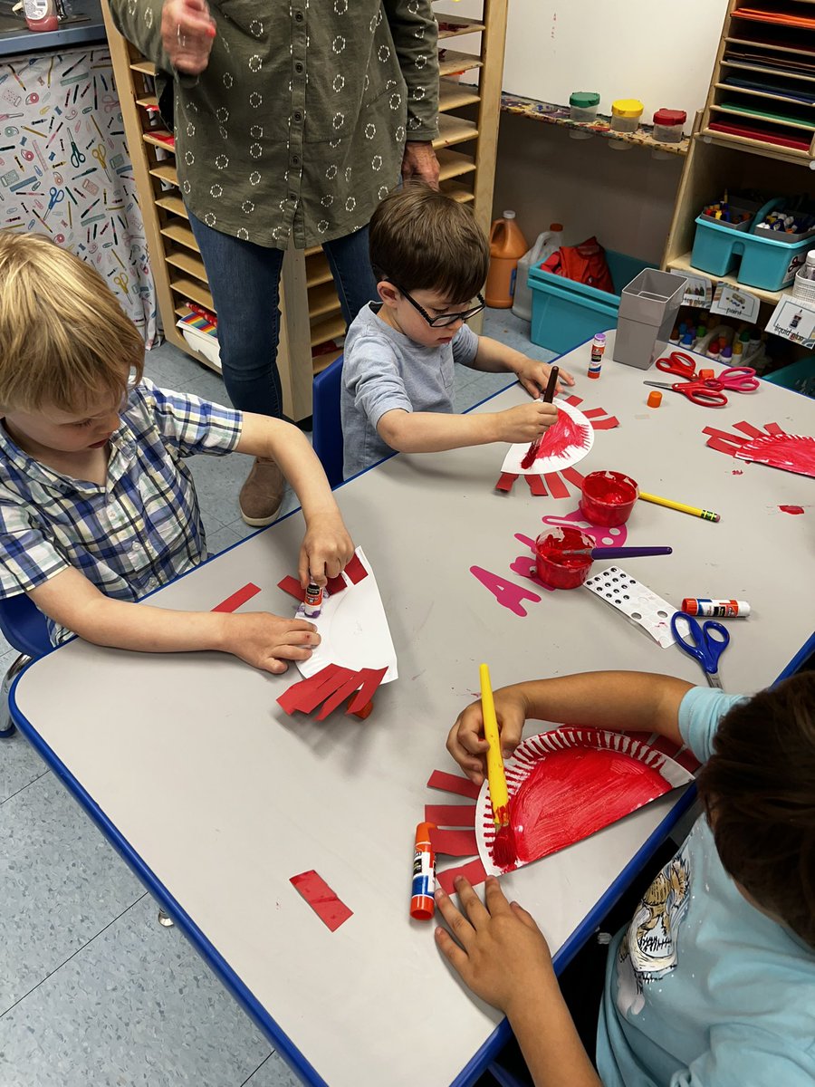 slevin_prek's tweet photo. Making crabs in group OT! #fhleads 🦀 #sandstudy https://t.co/G7PXFbEYMZ