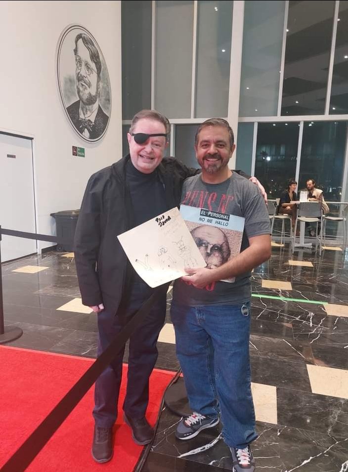 ElPersonalmex's tweet photo. Ecos de la proyección de #ConElAlmaEnUnaPieza en @InEditFestival de #Guadalajara. Para futuras presentaciones favor de contactar a @FILMSCERO .😀

Aquí el director #JorgeBidault, #DanielKitroser, #GustavoOrozco y nuestro  querido y Miembro Fundador: #AndrésHaro.
🐇🥕🐇🐰🥕🐇🐰 https://t.co/lI6TfLRvKq