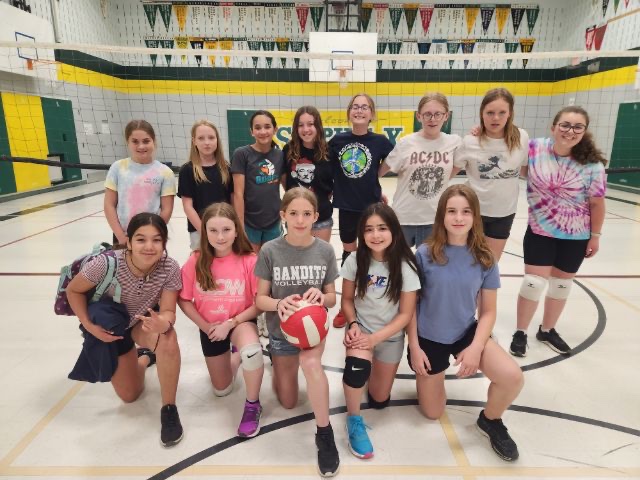 Our amazingggggg junior volleyball 🏐 teams!! Thank you so much Coach Barbera!!