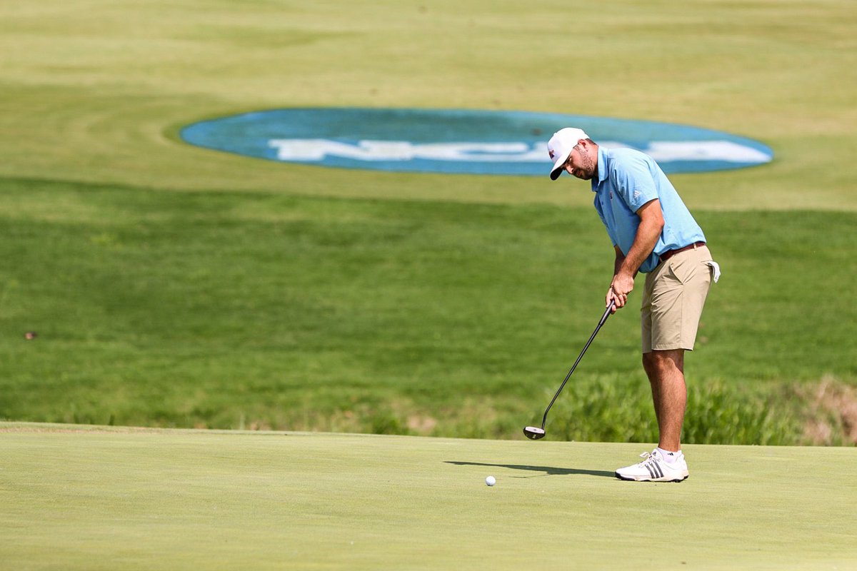 Swash closes out his collegiate career with a 69 (-3) and finishes the NCAA Norman Regional at -4 

Proud of you, James 👏

#EverLoyalBe | #HBTD 🐶⛳️