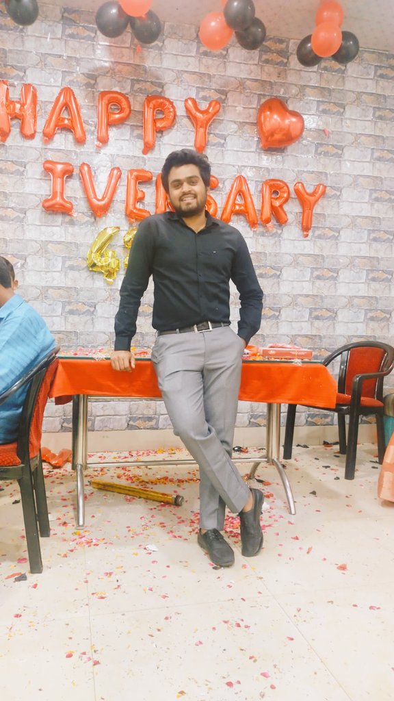 KyotoIndian's tweet image. Formal ❤️
#formals #photography #pose #blackshirt #love #EmiliaRomagnaGP #ViratKohli #RCBvSRH #fixing #PBKSvsDC #ChampionsLeague #DARKBLOOD #Cannes2023 #FNAFMovie