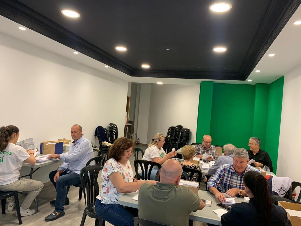 UCINalzira's tweet photo. Esta tarde hemos estado visitando y escuchando a los vecinos  de la Alquenencia. Después trabajando en nuestra sede.

#NosotrosSi #YOVOTOUCIN https://t.co/I2fvWf7z3N