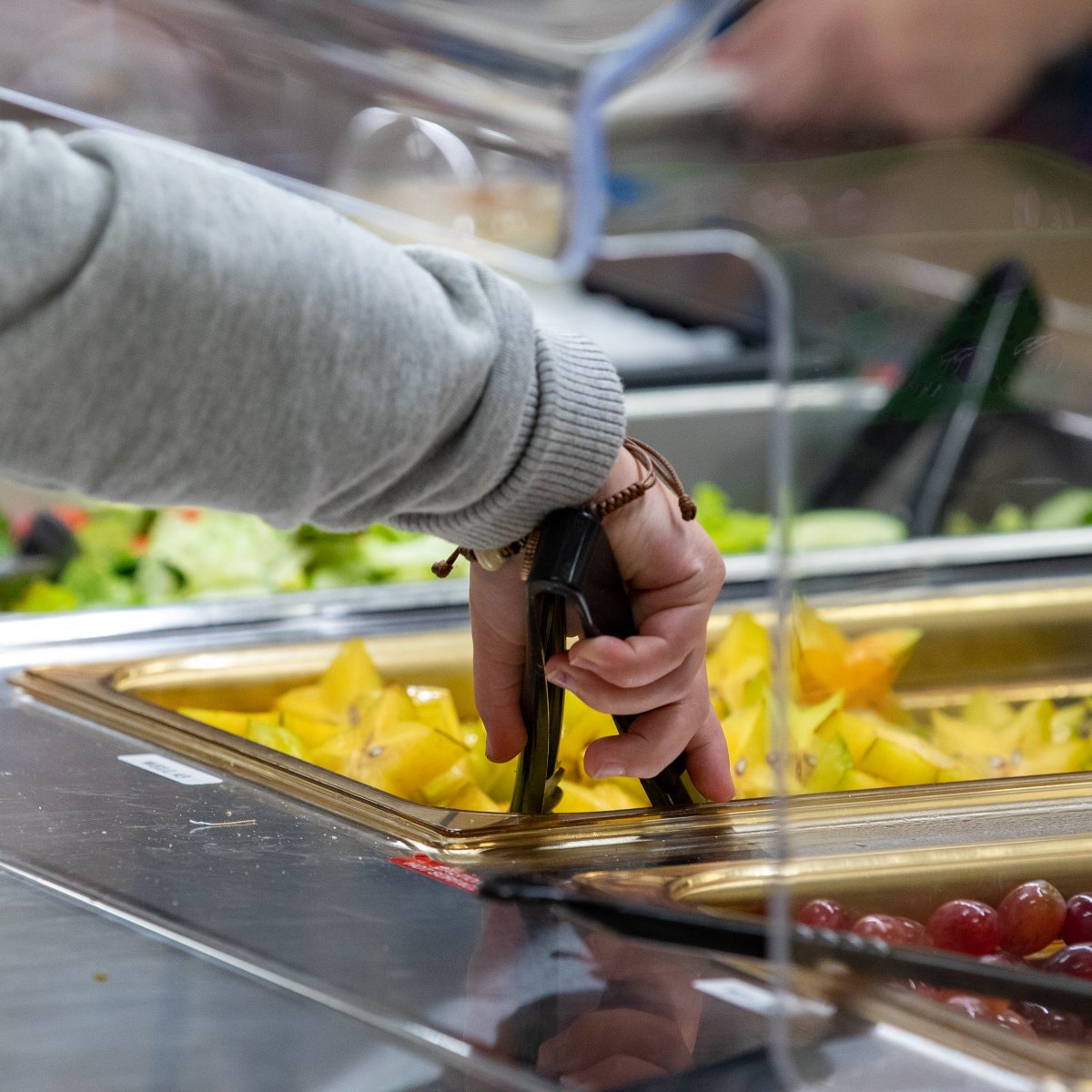 Read our latest family message 💌: Support Staff Job Fair; School lunch price increase for 2023-24 > bit.ly/42Qs5Ov