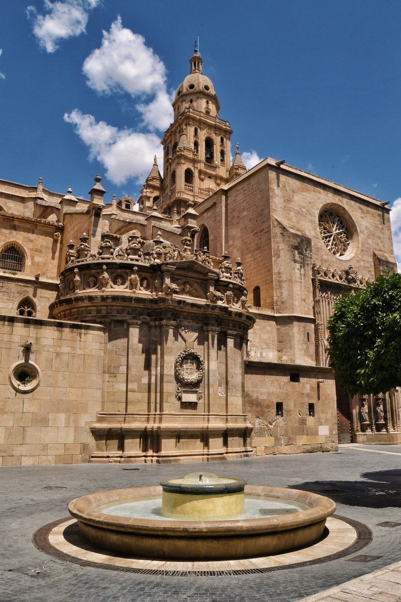 martesarte13's tweet photo. Romantizando Murcia https://t.co/sst3Em33kQ