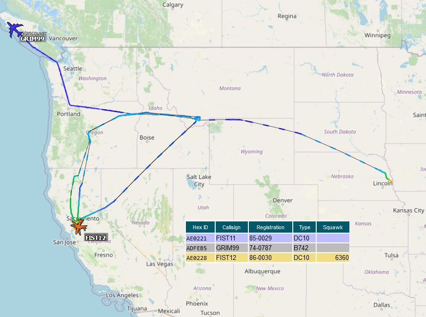 SirListenalot's tweet photo. Between ~1800z and ~1840z #E4 #ADFEB5 as #GRIM99 was refuelled by #KC10's #AE0221 & #AE0228 as #FIST11-12 https://t.co/FeCldpSqSr