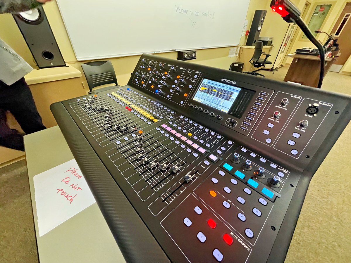 SDMiramar's tweet photo. 📣 Thank you to everyone who joined us at the open house hosted by our premier audio program and recording studio facilities! 🎶🎤 We had an amazing turnout and it was a pleasure to have you all there.
#sdmiramaraudioprogram&recordingstudio #audioprogram&recording https://t.co/JYk96JA4QS