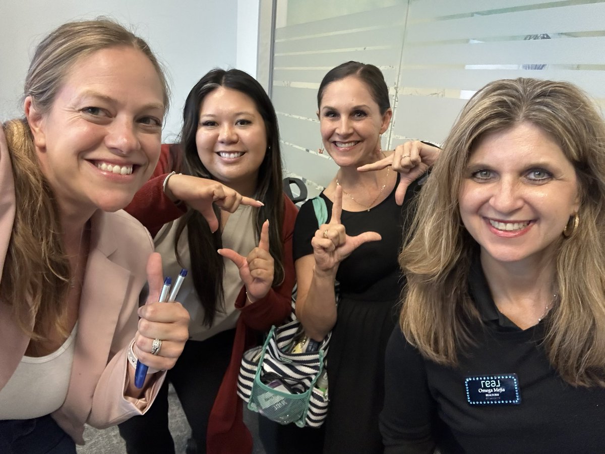 rowdyrealtor210's tweet photo. Today, I hosted a Virtual Chime Training via Zoom for my favorite Real Estate Team in Florida!!! Love that I get the opportunity to work with such amazing agents across the country!
#REALBroker #noagentleftbehind #REAL #workhardbekind @GrellRealtyGrp https://t.co/lZIl8fyps8
