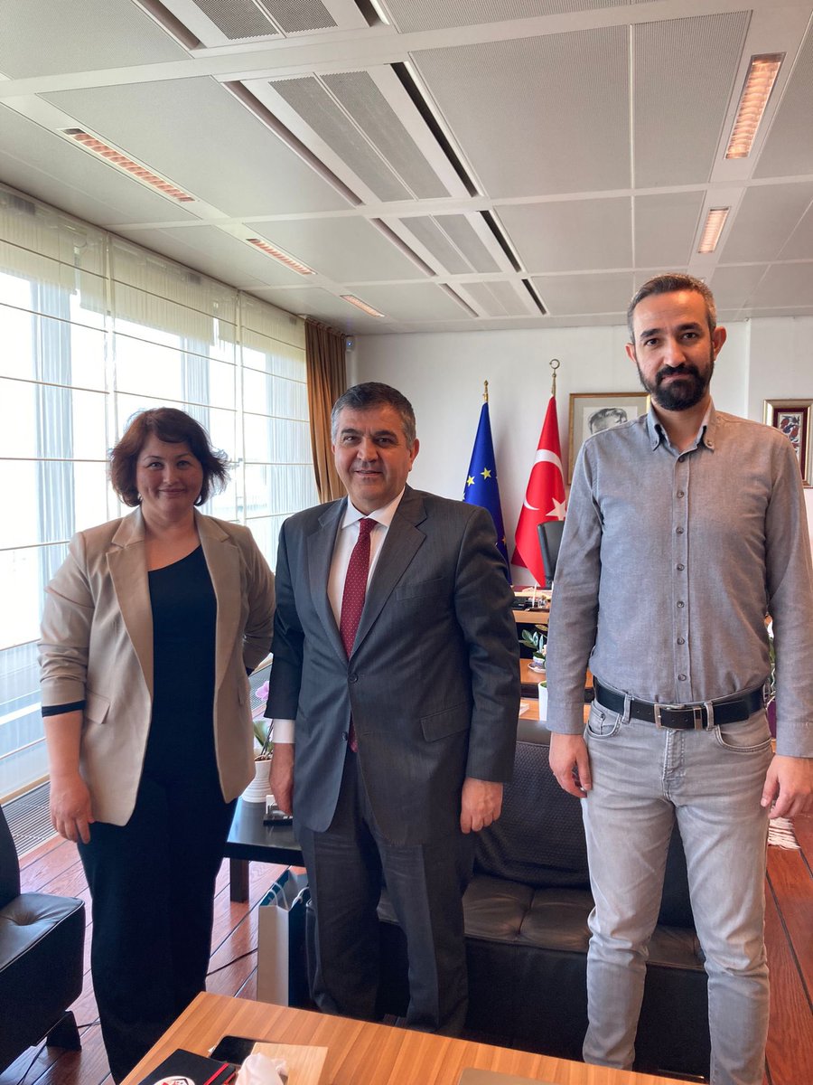The Language Tree Project @dilagaci2021 of <a href="/EUErasmusPlus/">Erasmus+</a>: productive meeting with the founding President of Turkish Language Institute of 🇧🇪 Assoc. Dr. <a href="/FeyzaAltinkamis/">Feyza Altınkamış</a> &amp; Kastamonu University Erasmus Program Coordinator Harun İlçioğlu <a href="/ilciogluh/">Harun İlçioğlu</a> at @AvbirDT <a href="/ulusalajans/">Türkiye Ulusal Ajansı 🇹🇷 Turkish NA</a>