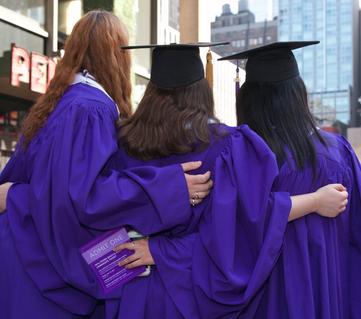 We can’t wait to celebrate the <a href="/nyuniversity/">New York University</a> Stern Class of 2023 <a href="/thetheateratmsg/">thetheateratmsg</a> on Friday with remarks by <a href="/GoldmanSachs/">Goldman Sachs</a> Chairman and CEO David Solomon! #NYU2023 #Stern2023