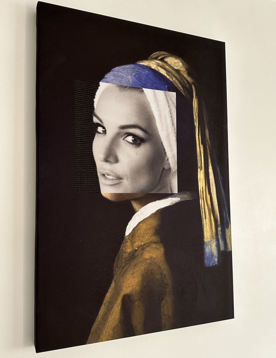 SimonElias's tweet photo. @GossipBritney I had this made for my wall ❤️ https://t.co/rf0tKupi7e