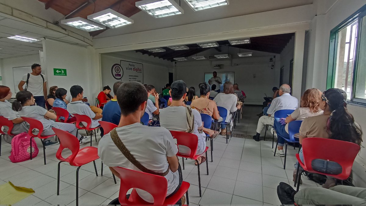 toursanrafael's tweet photo. Gran participación en el taller de Identidad Turística para San Rafael. Estamos construyendo su nuevo plan local de turismo. #SanRafaelAntioquia https://t.co/nGoFtjroIM