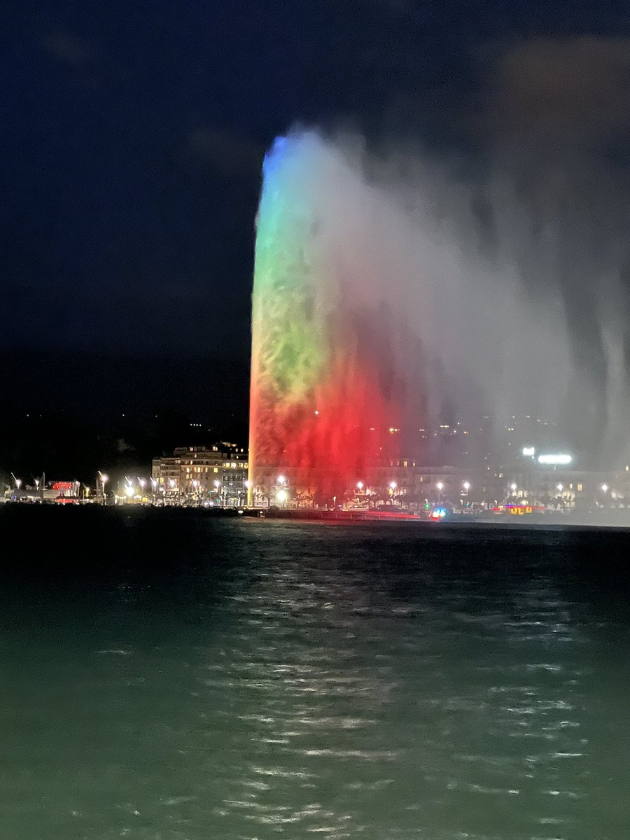volker_turk's tweet image. Couldn’t think of a better way to honour #IDAHOBIT2023 this evening in Geneva!