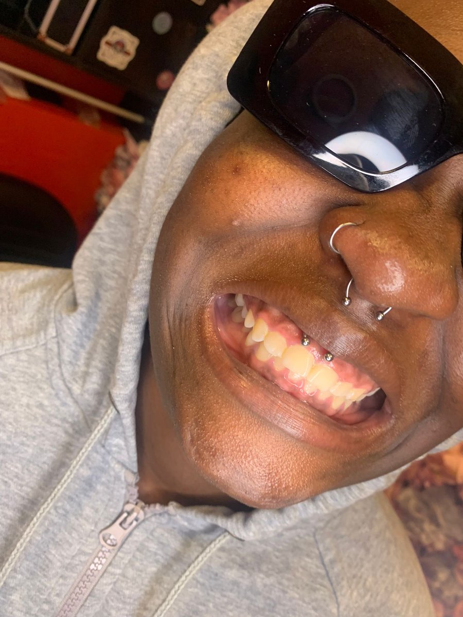 Smiley and septum🦄🧚🏽‍♀️

I also did the nostril piercing