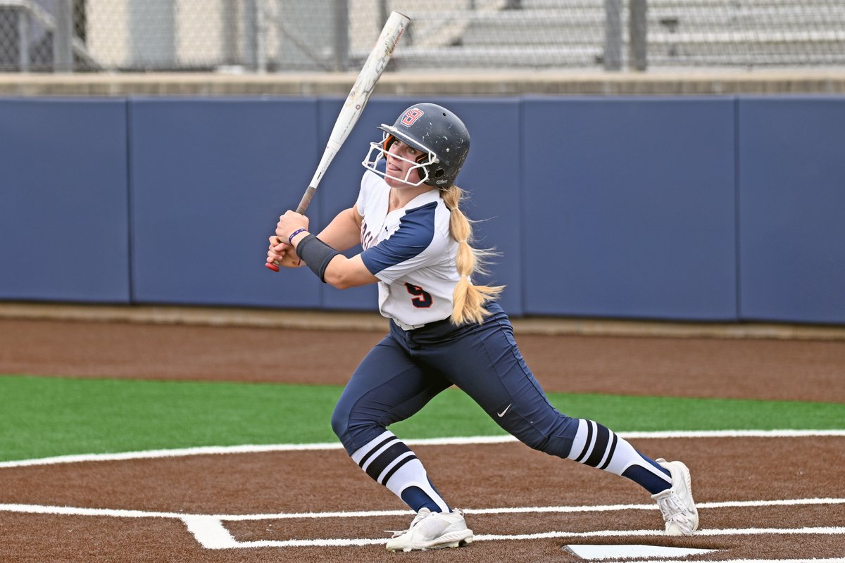 CyFairISD's tweet image. Congratulations to the Bridgeland and Langham Creek high school softball teams for advancing to the region semifinal round of the UIL Class 6A playoffs! cfisd.net/site/default.a… #CFISDspirit 🎉🥎