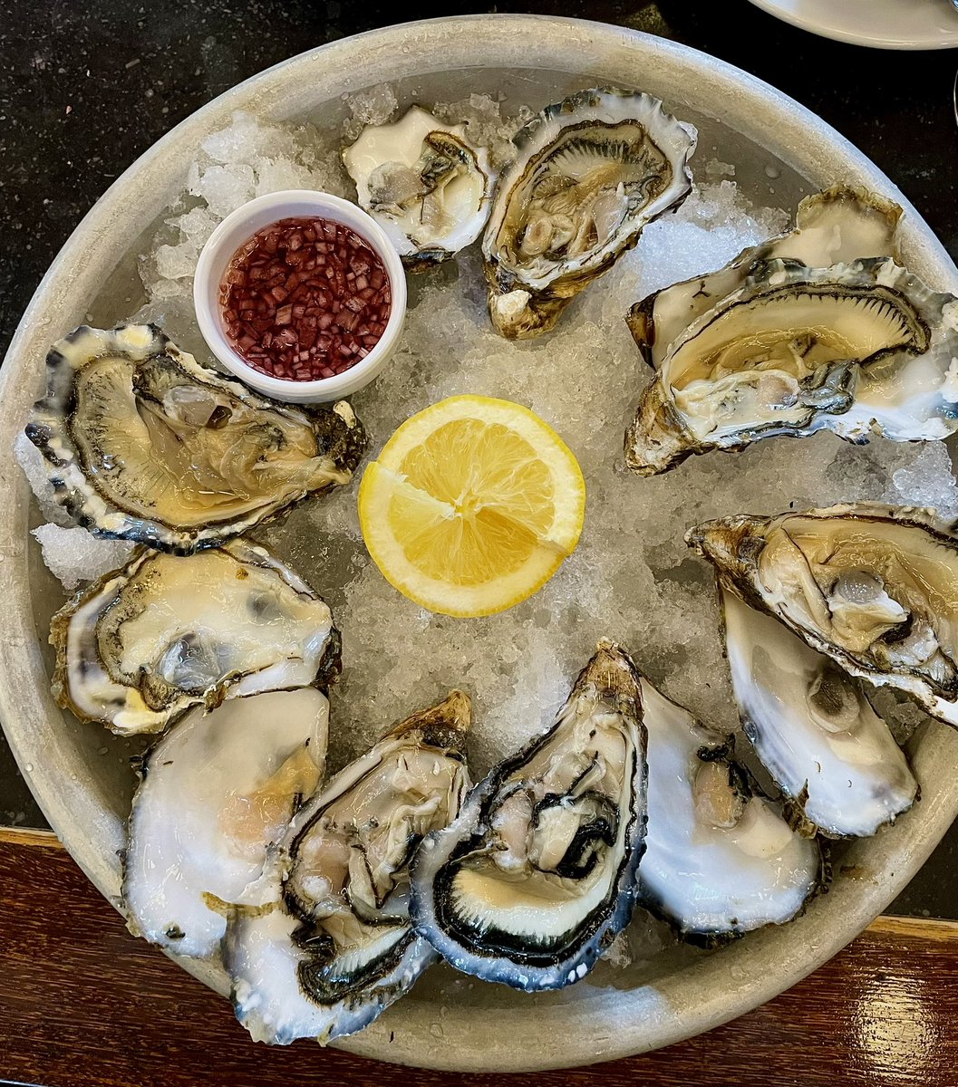 Well hello Pauillac! What a welcome dinner at #CafeLavinal Garlic butter beef rib, oysters and a 2009 Chateau Lascombes. #Bordeaux #VillageOfBages #Wine