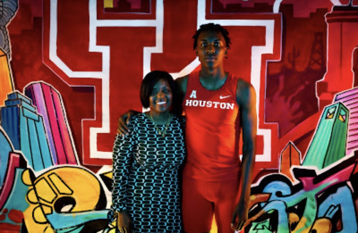 thecrittenden's tweet photo. Neighborhood Hero.
🕷🤍❤️
@Carl_Lewis @Aferr48Andrew @EllisonAnd @UHCougarTF  @KilleenISD_  @AthleticsKISD @TXMileSplit https://t.co/DBVrIpB3UU
