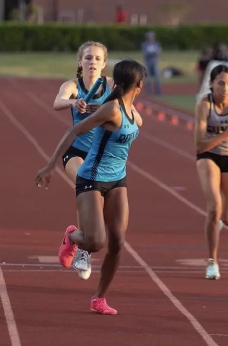 cyncerev1's tweet photo. This is 4 my Sister Anyha L.- 3 yr Varsity, 2 Sport Academic All-Stater (TF/VB) 2023 Track/Field 6A Dist. Champions, multiple Gold & Silver medals 4x200, 4x400, HJ, LJ #SR23 #Siblings1 #RepDaHill @rockhillxctf @RockHill_FB A True “Electric” Blue Hawk Athlete! https://t.co/jDFY4VhFMf