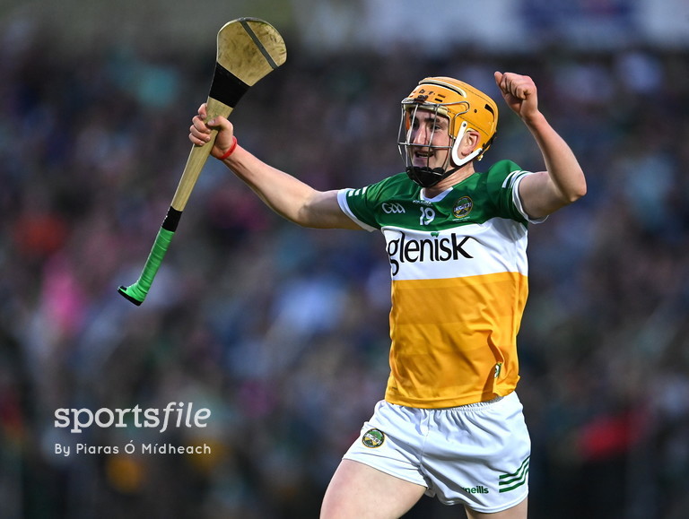 sportsfile's tweet photo. An Offaly-Good Win!

@Offaly_GAA beat Wexford in a cracking https://t.co/UfcBU3QJf6 Leinster GAA Hurling U20 Championship Final in Carlow!

📸 @SportsfilePOM &amp; @MarkenStephen

https://t.co/uEE03p0qaS https://t.co/VkEVUltw5F