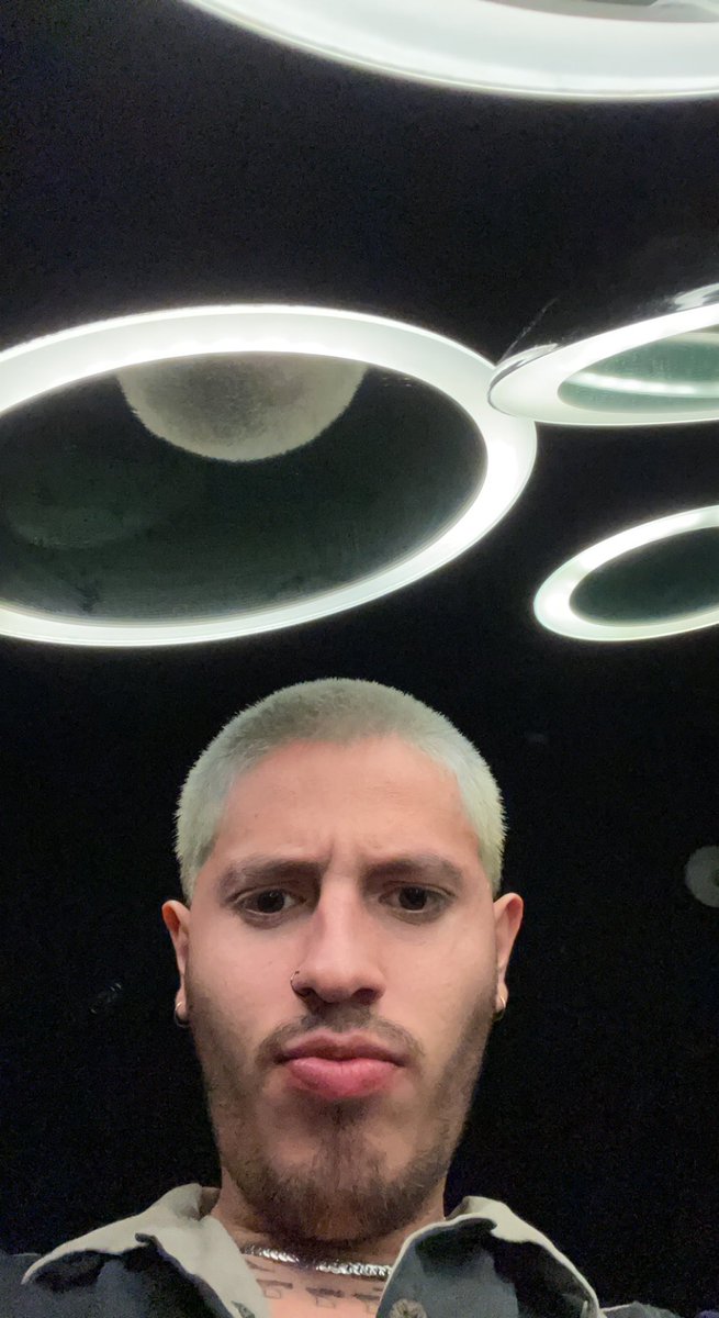 niconarv's tweet photo. 🤔 https://t.co/K7ppNmUMdE