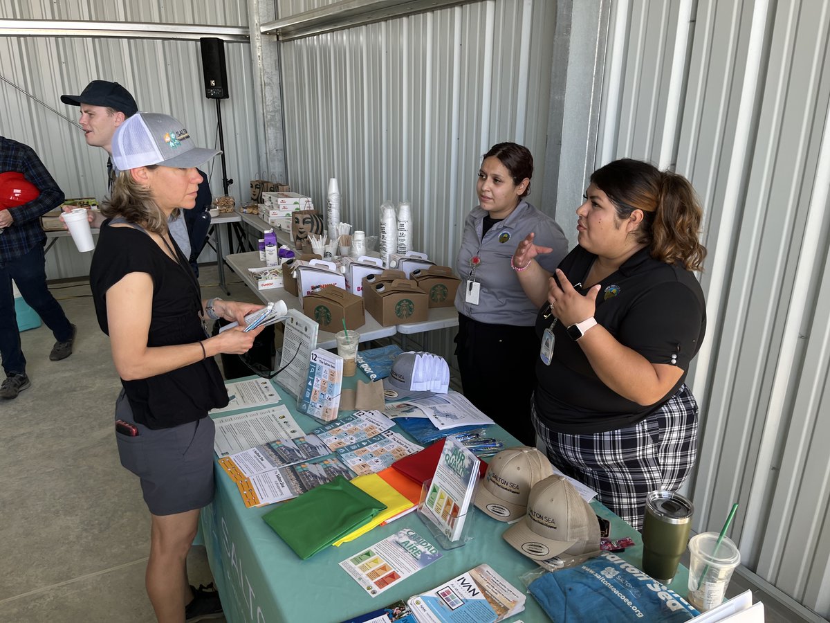 Comite Civico del Valle’s Salton Sea Community Outreach Education &amp; Engagement team speaks to those attending a tour of the state’s Species Conservation Habitat project at the #SaltonSea on May 17.