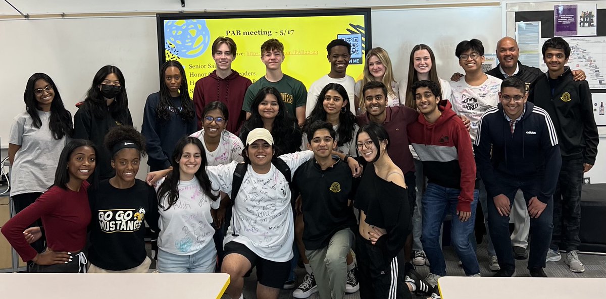 My last Principal Advisory Meeting today! Thank you seniors and thank you to ALL of the PAB membership for their leadership and support. Go Go Mustangs!! ⁦@MeteaPAB⁩