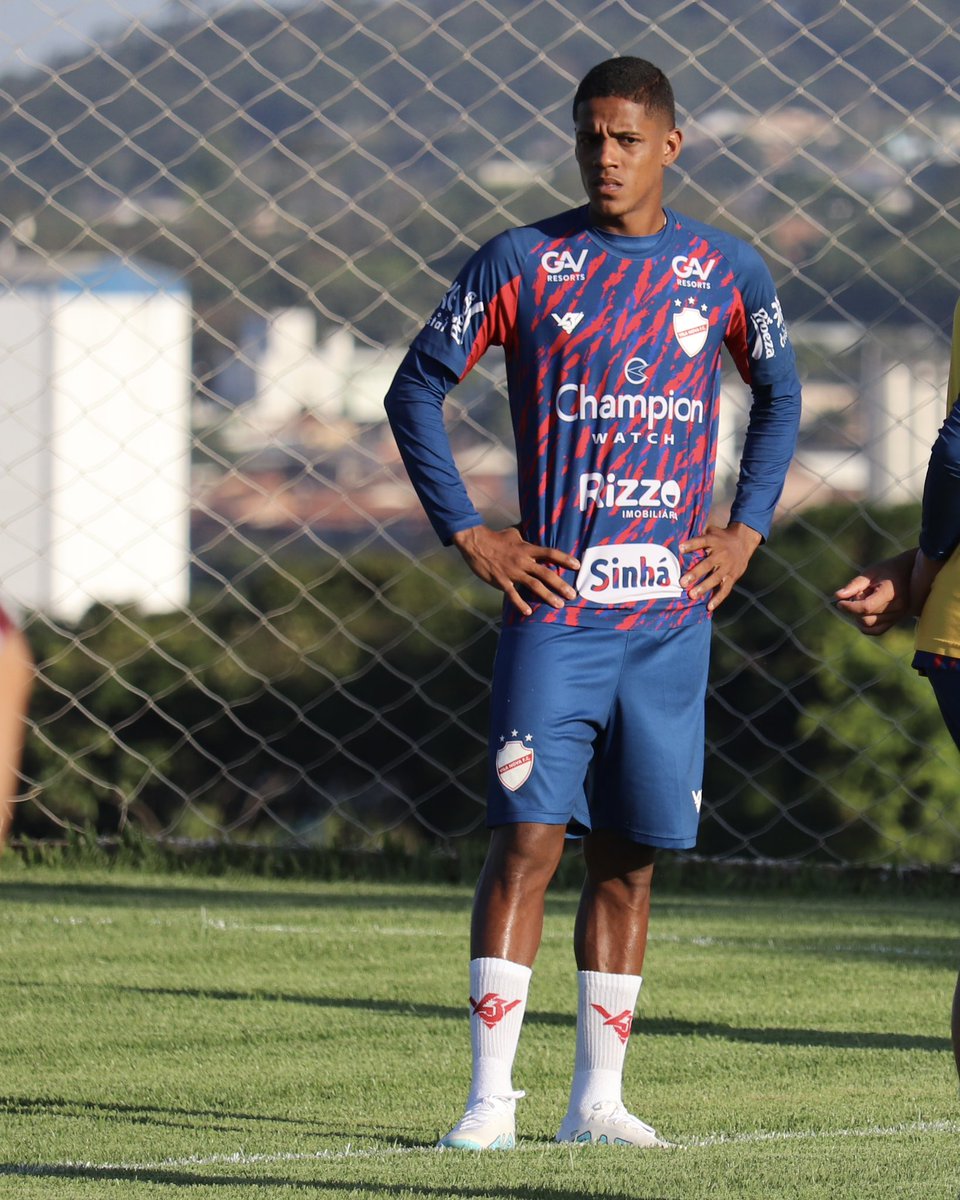 Imagens do treino desta tarde no CT! 🇦🇹

#Vila80Anos #VilaAmorInfinito