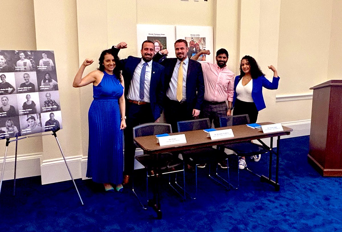 Erin Darbouze (@erinfightcrc) on Twitter photo Thank you to the Congressional Colorectal Cancer Caucus for hosting its first CRC Briefing of the 118th Congress. It was a great discussion about EAO-CRC with a fantastic group of panelists!  <a href="/RepDonaldPayne/">Congressman Donald M. Payne, Jr.</a> <a href="/RepMarkGreen/">Rep. Mark Green</a> @bennybruin <a href="/benweinbergmd/">Benjamin Weinberg, MD, FACP</a> <a href="/BatManishSingla/">Manish Singla</a> <a href="/FightCRC/">Fight Colorectal Cancer</a> Thank you to the Congressional Colorectal Cancer Caucus for hosting its first CRC Briefing of the 118th Congress. It was a great discussion about EAO-CRC with a fantastic group of panelists!  <a href="/RepDonaldPayne/">Congressman Donald M. Payne, Jr.</a> <a href="/RepMarkGreen/">Rep. Mark Green</a> @bennybruin <a href="/benweinbergmd/">Benjamin Weinberg, MD, FACP</a> <a href="/BatManishSingla/">Manish Singla</a> <a href="/FightCRC/">Fight Colorectal Cancer</a>