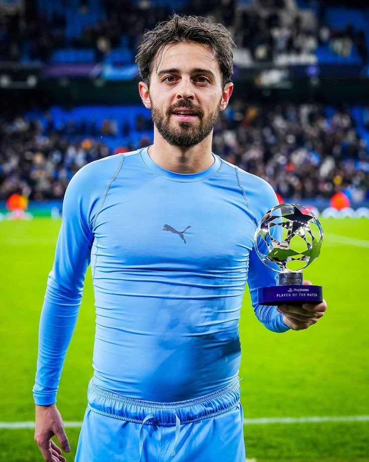 EirenJr's tweet photo. El hombre. El hombre que salvó el fútbol. DON BERNARDO SILVA 🐐 https://t.co/vetwvdUHrj