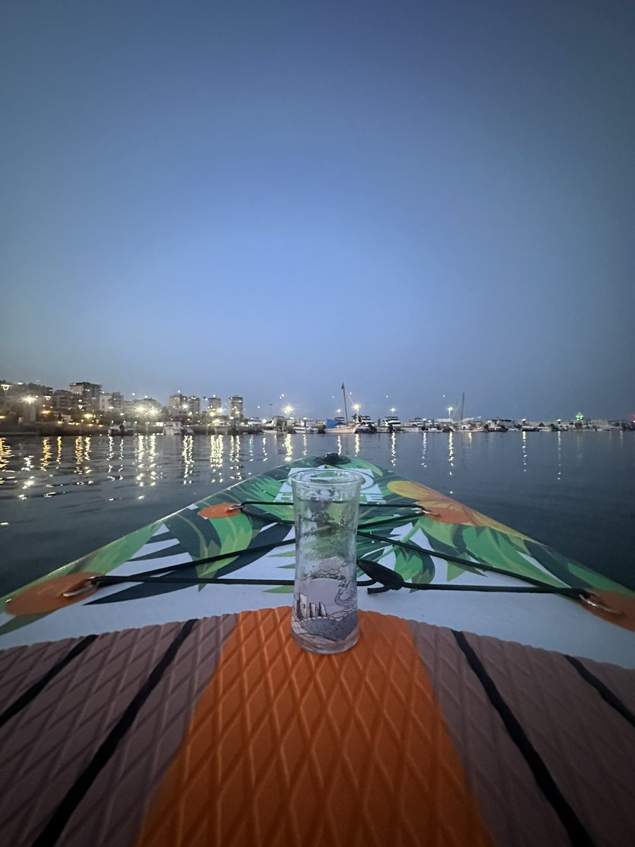 Bu da böyle bir anekdot.
#Mersin #mersinmarina #cheffmeze <a href="/HauteBoards/">Haute Boards</a> #sup #standuppaddle #sea #turkey #rakı