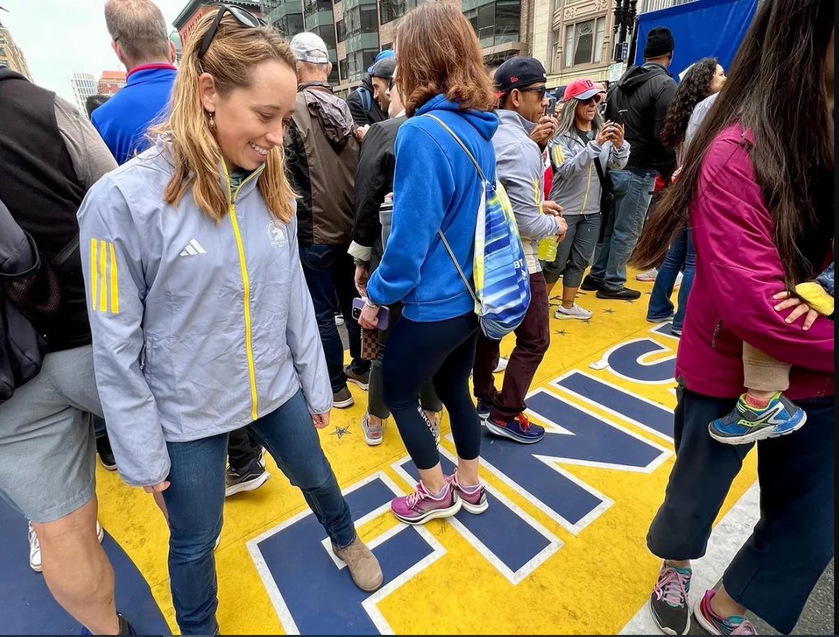 MHC alum Joan Meiners '08 shares her experience training for and running the Boston Marathon: ow.ly/SiBY50OqwPW