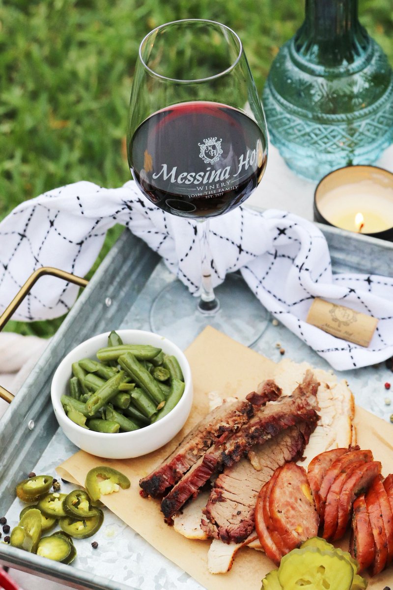 Messina_Hof's tweet photo. Nothing says Father's Day like true Texas BBQ. Bring the entire family &amp; celebrate Dad at Messina Hof Grapevine Winery with great food, great wine &amp; great company! It's a wine &amp; dine event you don't want to miss out on. Get tickets &amp; reserve your spot now🍷https://t.co/T8DcpqFa2R https://t.co/MRxMoIsF5d