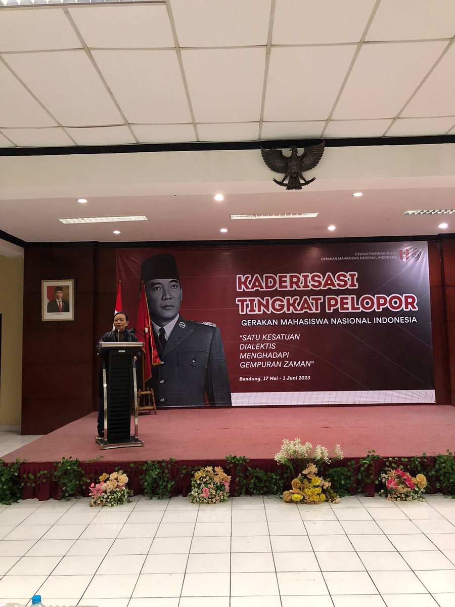 dppgmni_id's tweet photo. Merdeka, pembukaan kegiatan Kaderisasi Tingkat Pelopor (KTP) GMNI bertemakan "Satu Kesatuan Dialektis Menghadapi Gempuran Zaman" berlokasi di Bandung tanggal 17 s/d 01 Juni 2023.

GMNI Jaya! 
Marhean Menang! 
#ktpgmni #dppgmni #gmni https://t.co/QsC9uNz0sL