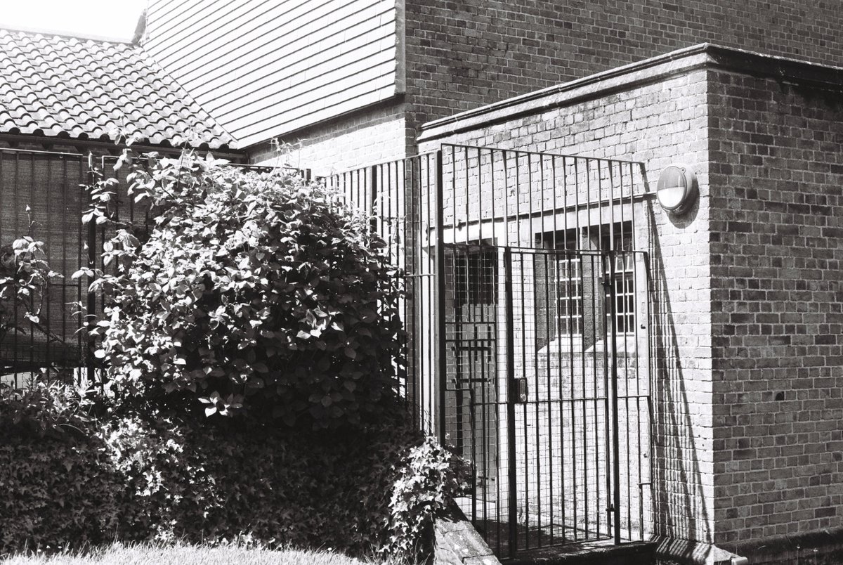 Plymouth, 2023

 #filmphotography #streetphotography #believeinfilm #filmisalive #filmisnotdead #monochrome #ilfordfp4 <a href="/ILFORDPhoto/">ILFORD PHOTO</a>