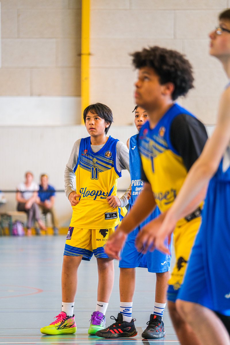 Folclobasket's tweet photo. 📸

🔵🟡 𝗙.𝗢.𝗟.𝗖.𝗟.𝗢 🟡🔵

#folclo #basket #folclobasket #basketball #sport #lorient #morbihan #bretagne #france #ffbb #championnat #victoire #district #equipe #quartier #kervenanec #basketfeminin https://t.co/AXDHp0CTwb