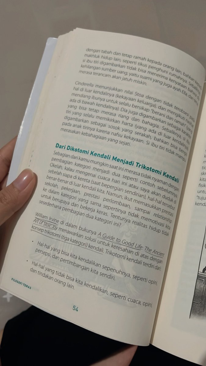 Rifalalania's tweet photo. One Day, One Page Challenge📚
#SmallStepsWithRUBI @RUBIcommunity
Pas banget lagi bertepatan sama hari buku Nasional (17 Mei 2023) aku mau ngasih rekomendasi kalian buku buat dibaca, dan ya siapa si yg ga tau sama buku satu iniii
"Filosofi Teras" https://t.co/okN6DVxa8a