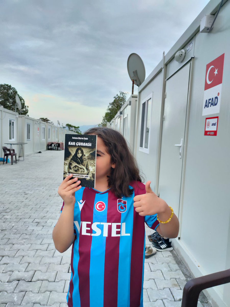 KarCorbasi's tweet photo. ❤️💙 teşekkürler. @61YusufUnal https://t.co/Nr0mjg9e1K