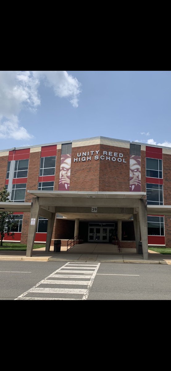 Great conversation at Unity Reed High School with @UREEDFOOTBALL4 Thanks Coach Walker. #KeepDigging #GoCavsGo #WiseGuys