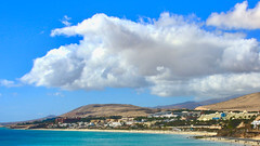 InfoFuerte's tweet photo. Guarda la nuova foto caricata su Pool Fuerteventura Wolken über Costa Calma / Fuerteventura le Isole Canarie sono spettacolari https://t.co/JgTDlfxdcF