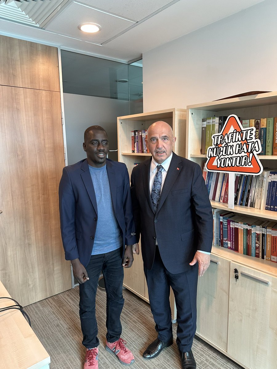 m_ilicali's tweet image. #Senagal West AfricaOne Managment SARL Kurucusu;
Sn Qusseynou Sarr’ı üniversitemizde( 
@ticaretedutr ) misafir ettik.
Senagal belediyelerinin ülkemizden beklentilerini(ulaşım, trafik sinyalizasyon, su getirme, camii vb) dinledik.
Önümüzdeki ay İstanbul’da bir araya getireceğimiz…