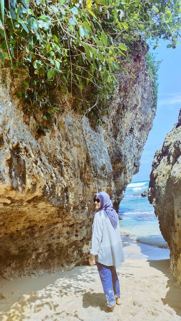 selembarlagi's tweet photo. Terimakasih bijaksana AUK ✨💙 https://t.co/wUvcmCcv3b