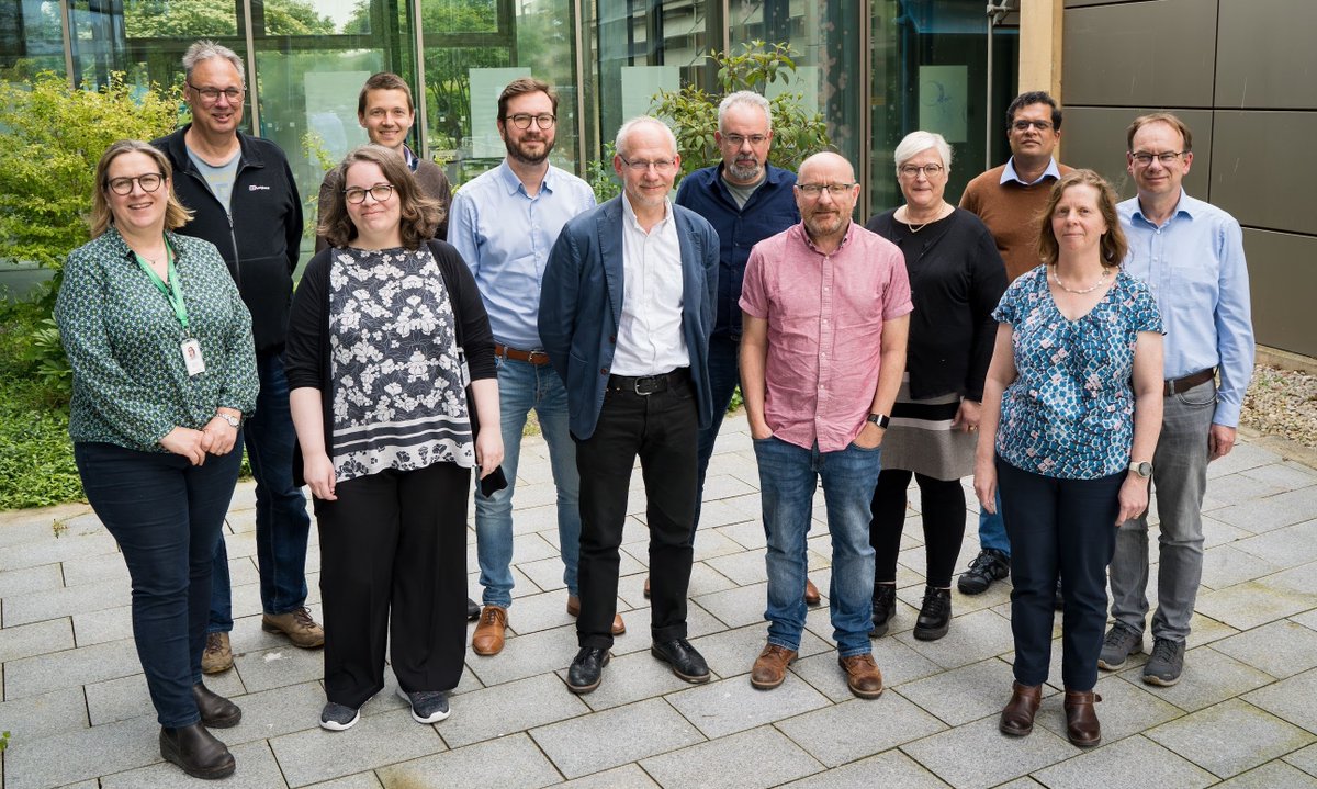 EMDB_EMPIAR's tweet photo. Today and tomorrow @emdb_empiar and @pdbeurope are proud to host the Scientific Advisory Board for the Molecular and Cellular Structure Resources at @EMBL-EBI - its first in-person meeting since 2019! https://t.co/6dxTgXwgqI